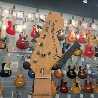 Fender Roadworn Telecaster Deluxe 2